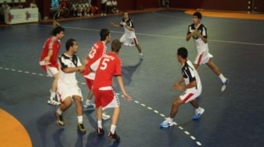 Akdeniz Hentbol Şampiyonası&rsquo;nın beşinci g&uuml;n&uuml;nde T&uuml;rkiye, Mısır&rsquo;a 31-18 yenildi