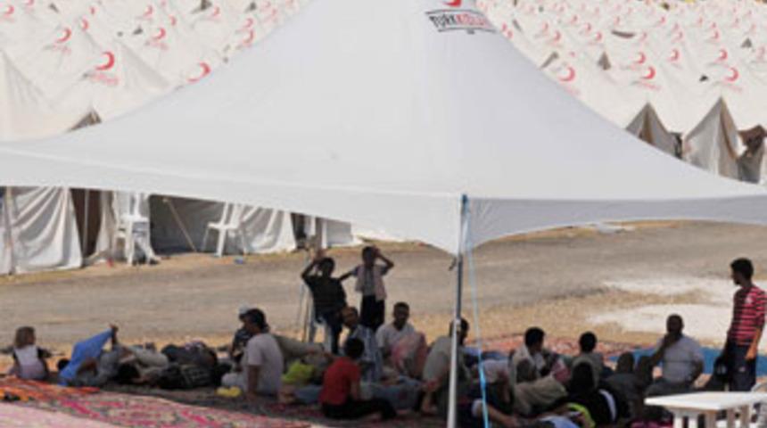 Hem gelenler hem de gidenler var