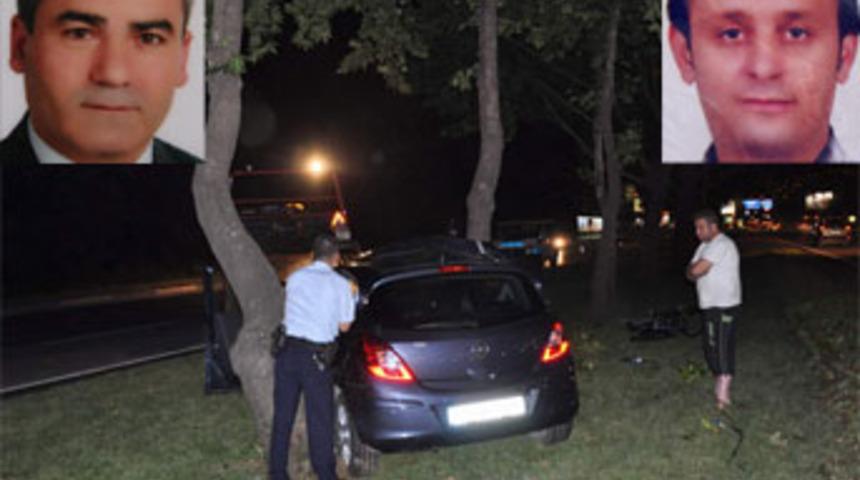 Bursa'da otomobil ağaca &ccedil;arptı: 2 &ouml;l&uuml;&nbsp;