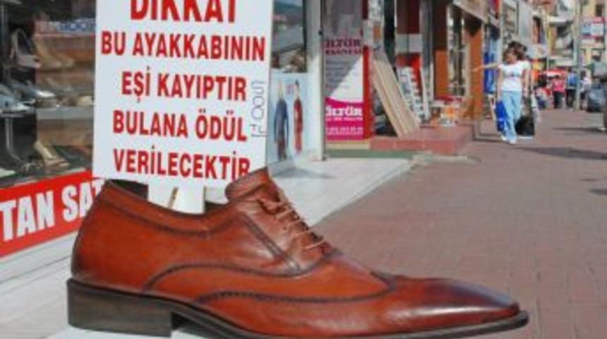 K&uuml;&ccedil;&uuml;k Yusuf&rsquo;a beşik olan 108 numara ayakkabının teki &ccedil;alındı