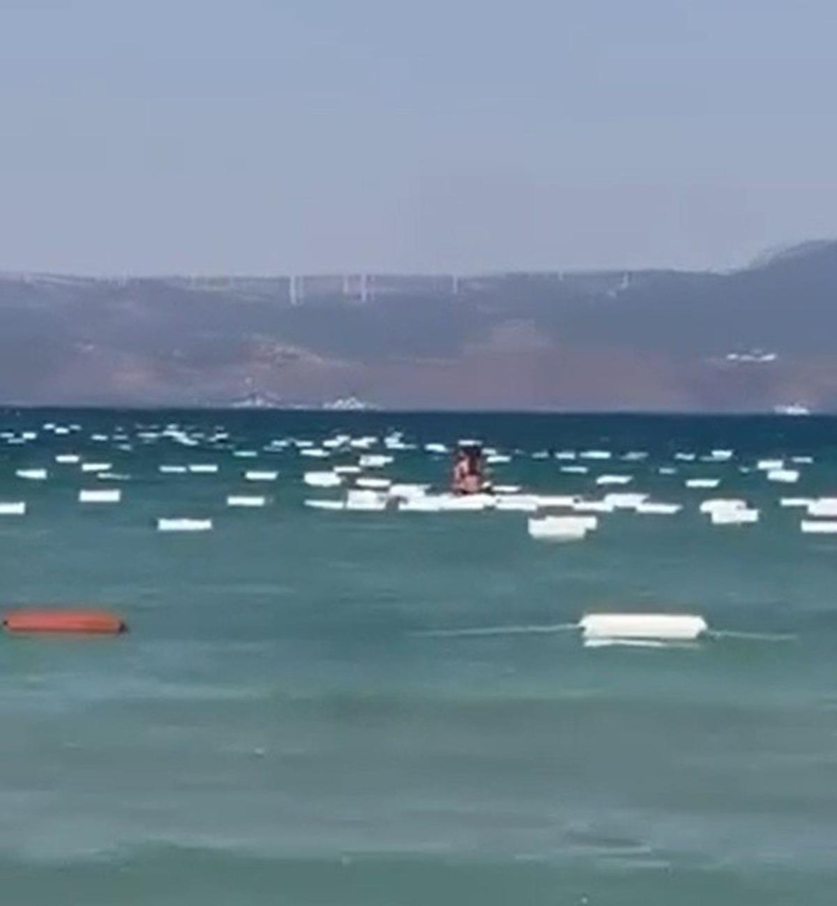 Nereden geldiği bilinmiyor: Çeşme’de denizi köpük kutular bastı 2