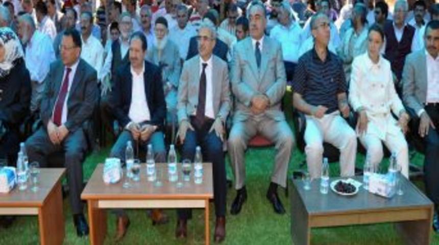 İmam hatipliler pilav g&uuml;n&uuml;nde buluştu