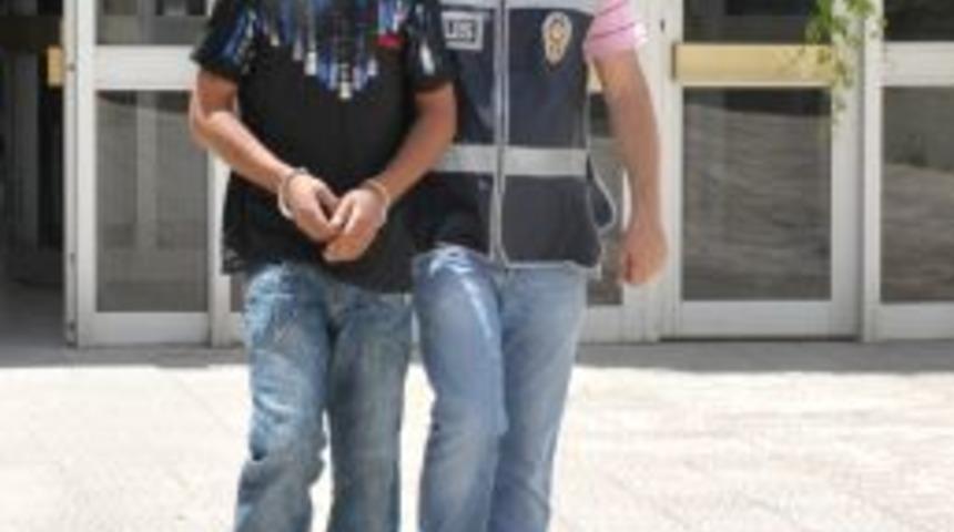 Antalya&rsquo;da bir evde 6 kilogram esrar ele ge&ccedil;irildi