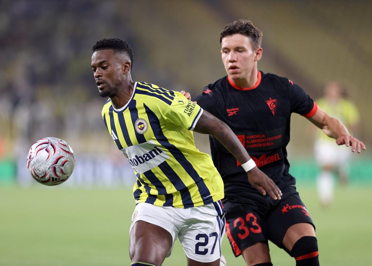 Fenerbahçe de İsmail Kartal dan Roma maçında radikal değişiklik! Neşteri vurdu 2