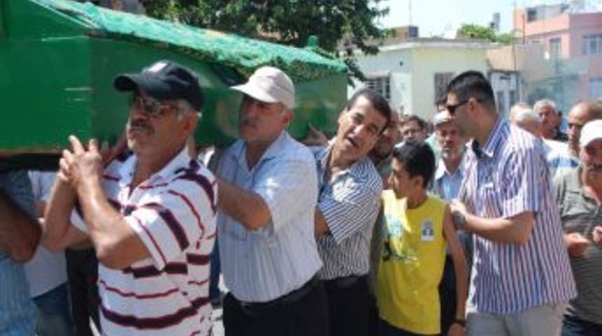 Sanat&ccedil;ı Yunus B&uuml;lb&uuml;l'&uuml;n baba acısı