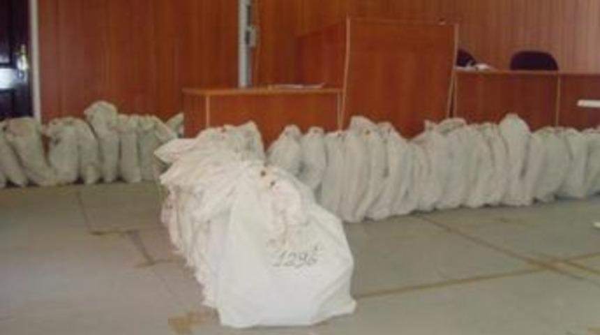 Se&ccedil;im torbaları Bursa'da