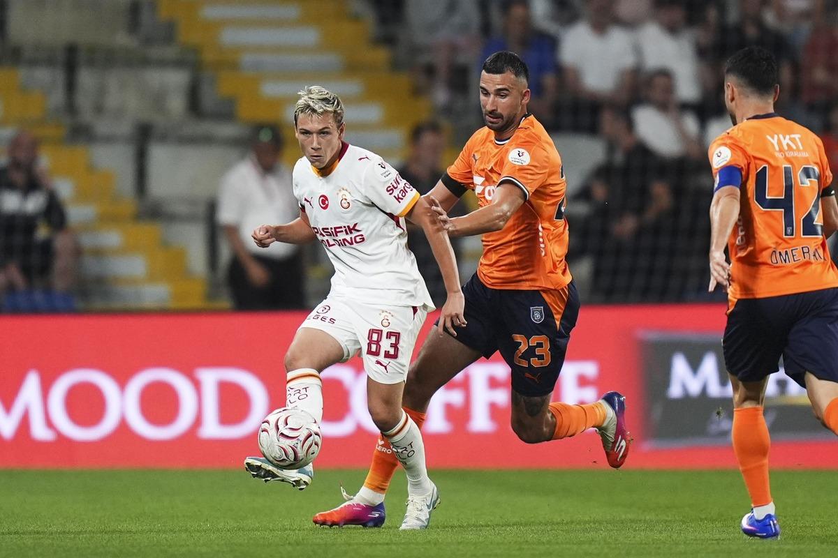 Fenerbah&ccedil;e nin eski yıldızından Batrakov a &ouml;vg&uuml;! "Galatasaray da &ccedil;ok başarılı olabilir" 2