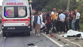 D&uuml;zce'de katliam gibi kaza: 4 &ouml;l&uuml;, 8 yaralı