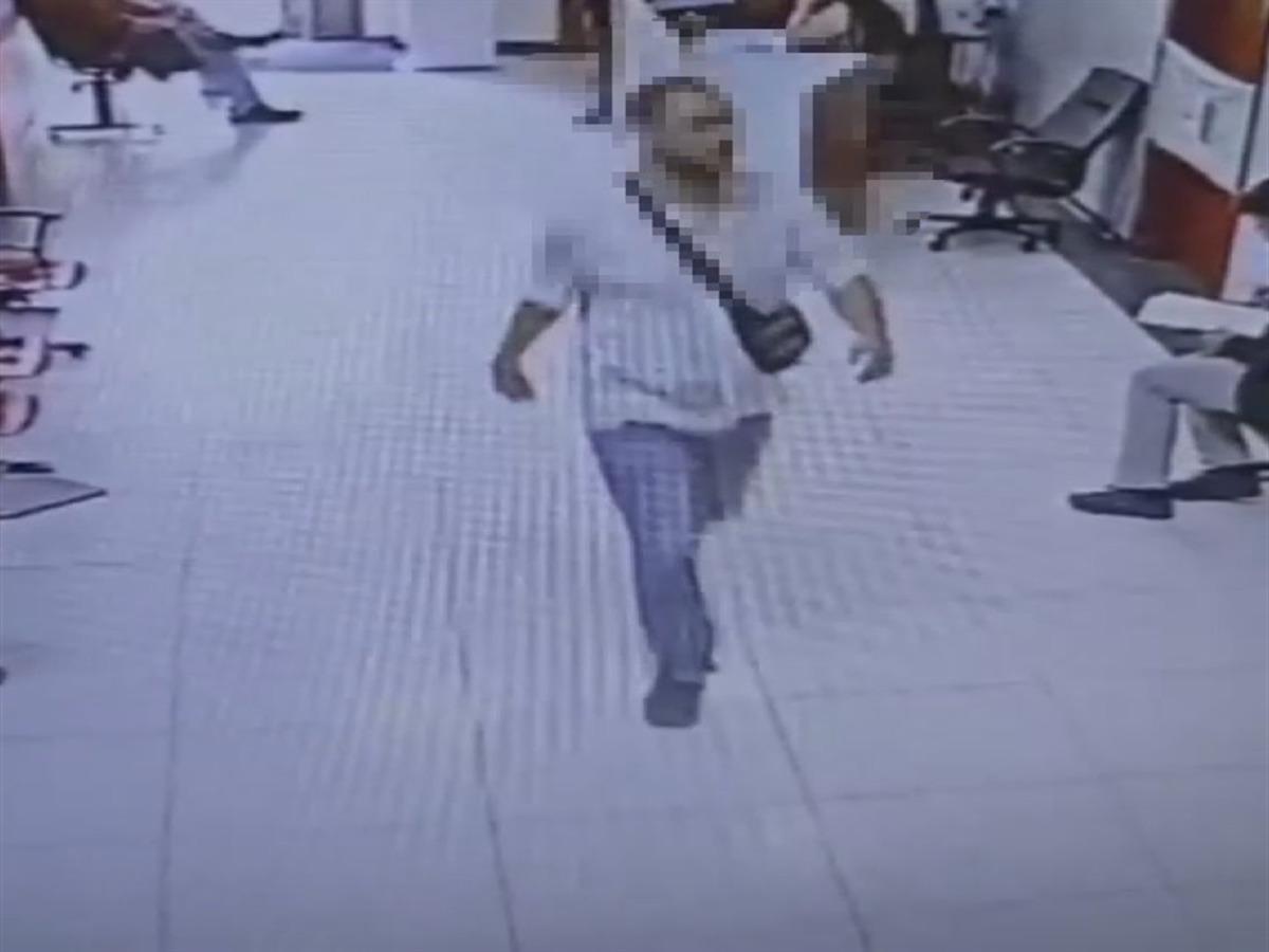 Hastanede dehşeti yaşattı: Doktoru ağır yaraladı, ardından intihara kalkıştı 1