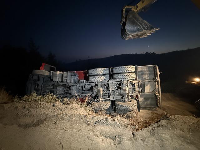 Adana nın Karaisalı ilçesindeki orman yangını kontrol altına alındı 17