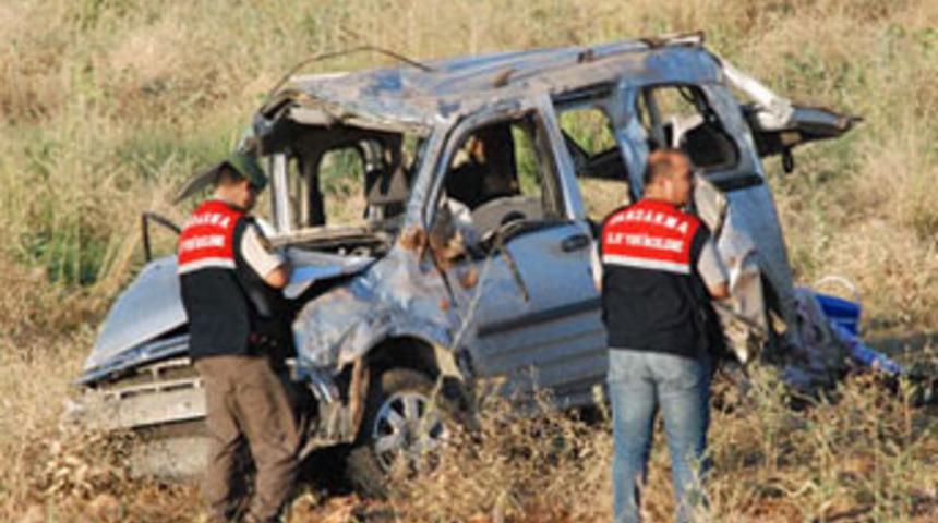 Piknik d&ouml;n&uuml;ş&uuml; facia; 4 &ouml;l&uuml;, 5 yaralı