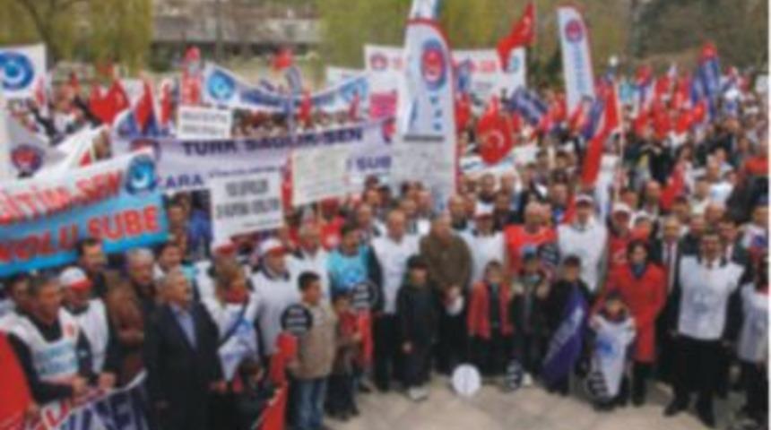 Sözleşmeliler kadroya kavuştu