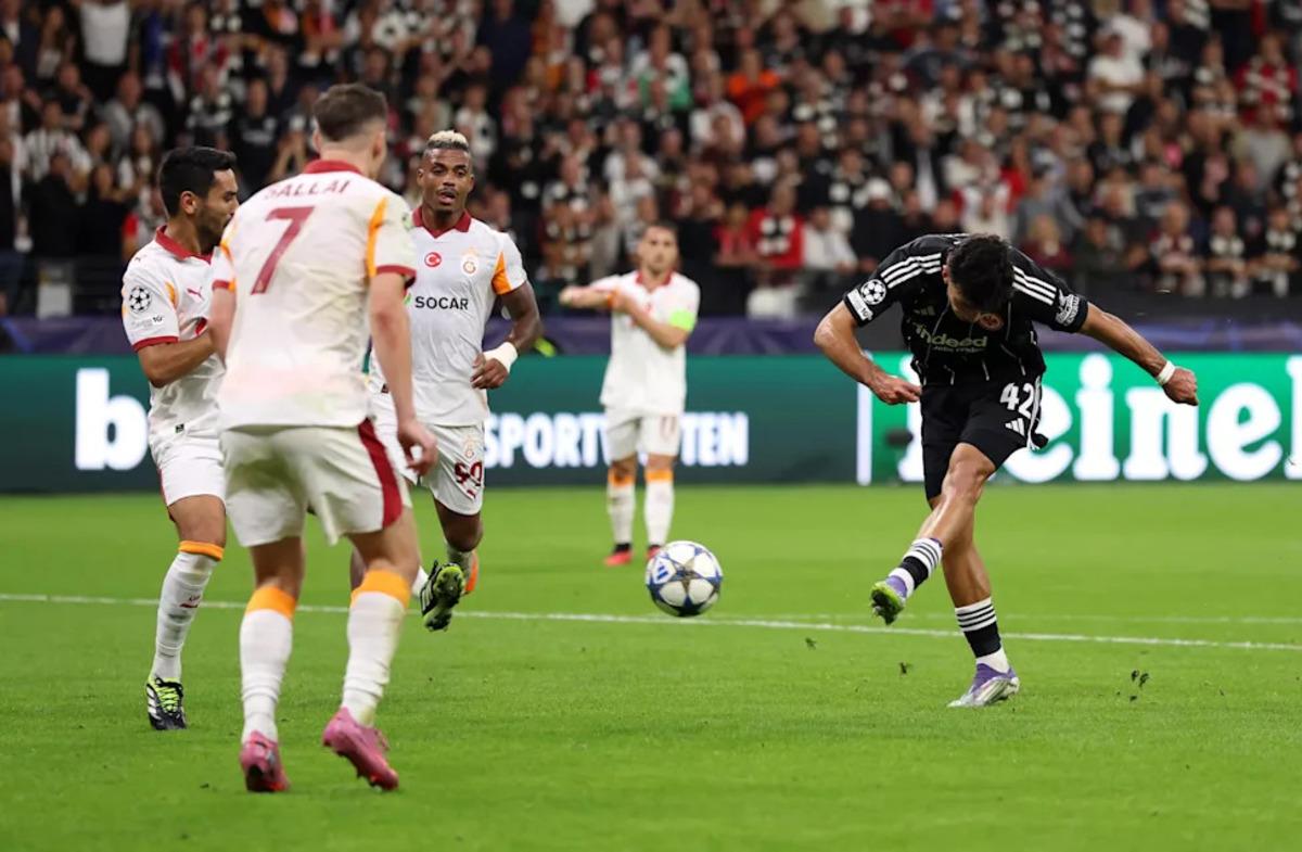 Sporting Lizbon un tarihini değiştiren hoca: Okan Buruk! 5