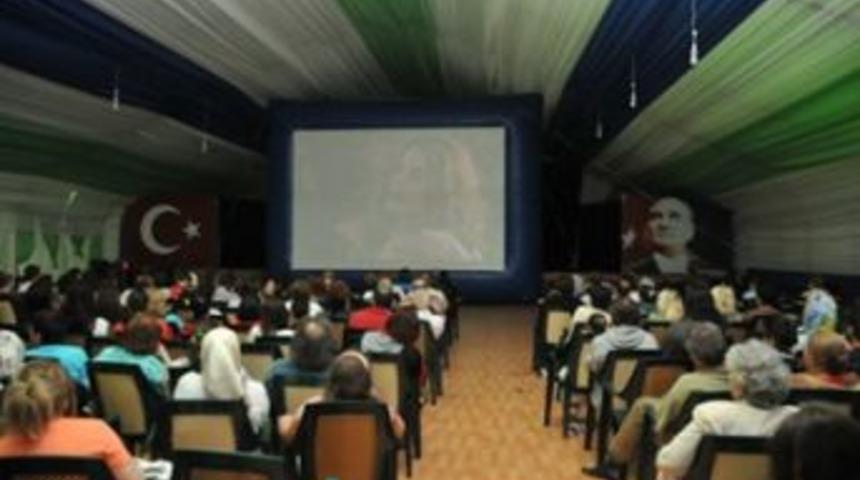 &Ccedil;ınar Ağacı ilgiyle izlendi