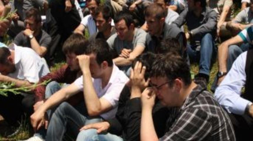 Kazada hayatını kaybeden Yıldız'ın cenazesi köyünde toprağa verildi