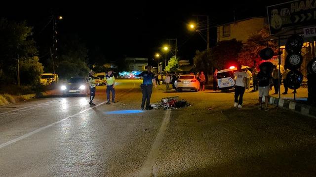 Osmaniye de hafif ticari araçla çarpışan motosikletteki 1 kişi öldü, 2 kişi yaralandı 1