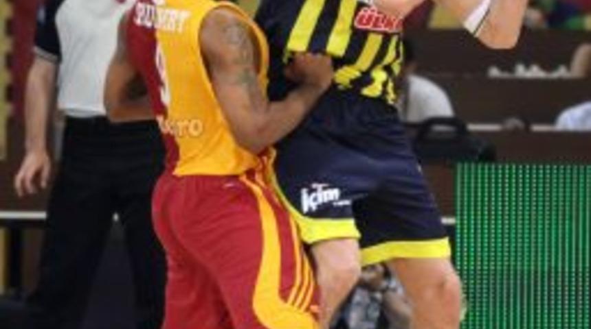 Fenerbah&ccedil;e &Uuml;lker'i 97 - 93 yenen Galatasaray Cafe Crown skoru 2 - 1'e getirdi