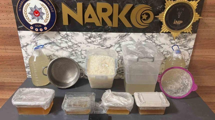 İstanbul&rsquo;da uyuşturucu operasyonu: 26 kilo uyuşturucu ele ge&ccedil;irildi