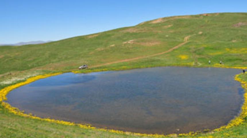 Adını efsaneden olan göl