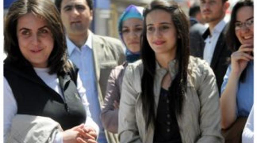 AR&Uuml;&rsquo;l&uuml; &Ouml;ğrenciler Akdeniz &Uuml;niversitesi&rsquo;nde