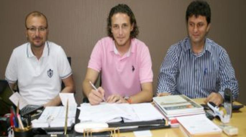 1461 Trabzon, Ayta&ccedil; Ak'ı renklerine kattı