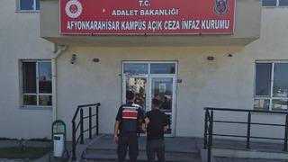 Aranan 35 kişiyi jandarma yakaladı