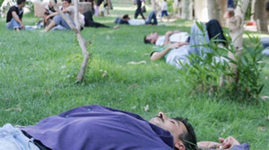 &Ccedil;&ouml;l sıcakları kavuruyor