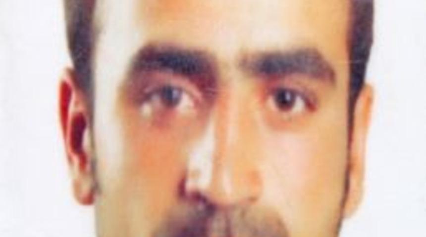 Evlilik teklifini reddeden kızı &ouml;ld&uuml;rd&uuml;kten sonra intihar etti