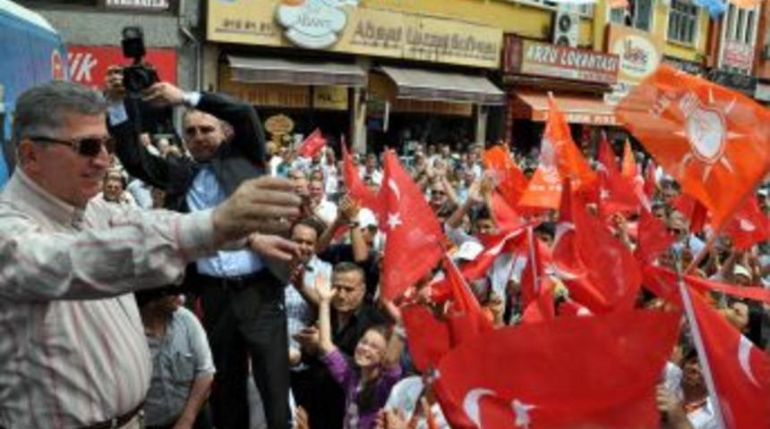 AK Parti &Ccedil;aycuma'da miting d&uuml;zenledi