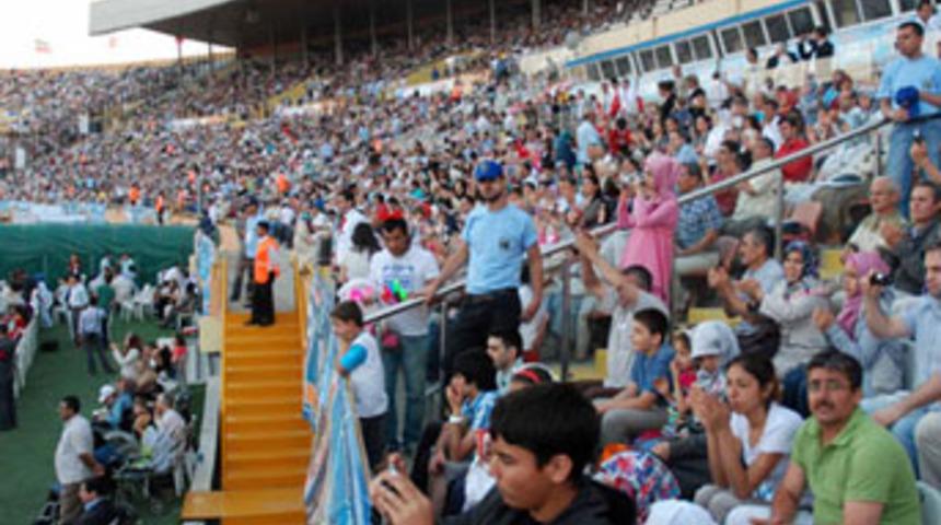 İzmirlilerden olimpiyat ş&ouml;lenine rekor