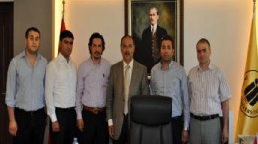 İşadamları İn&ouml;n&uuml; &Uuml;niversitesi rekt&ouml;r&uuml;n&uuml; ziyaret etti