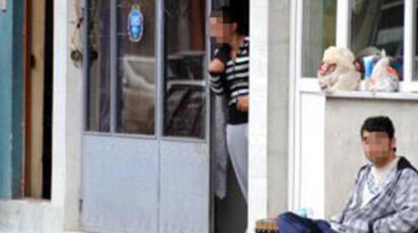 Belediyeden garson kadınlara kıyafet ayarı