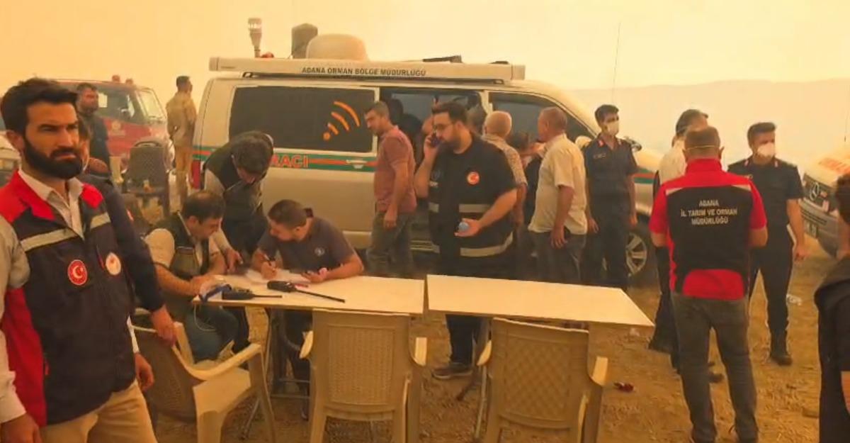Kozan da korkutan anlar! 7 ev yandı, yollar trafiğe kapatıldı 6