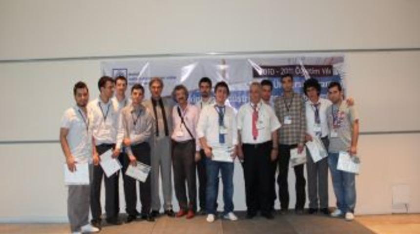 M&uuml;hendislik &ouml;ğrencileri bitirme projeleriyle yarıştı