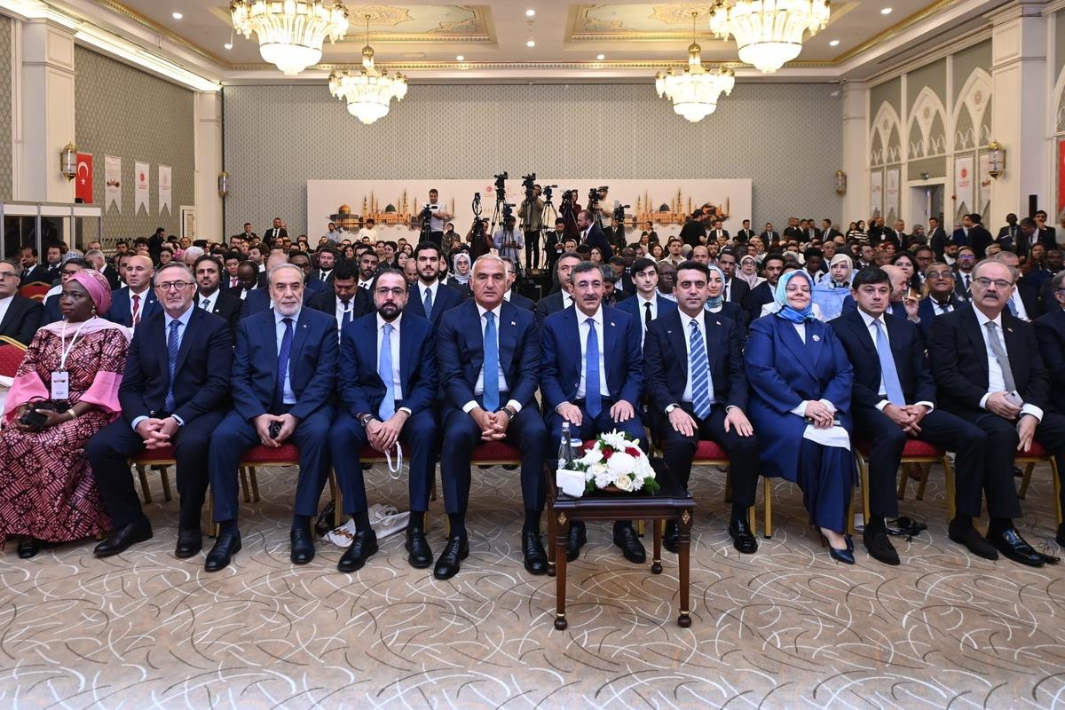 Bakan Ersoy dan Gazze &ccedil;ağrısı: "M&uuml;sl&uuml;man Diasporaların Filistin m&uuml;cadelesini d&uuml;nyaya anlatmada kritik rol&uuml; var" 1