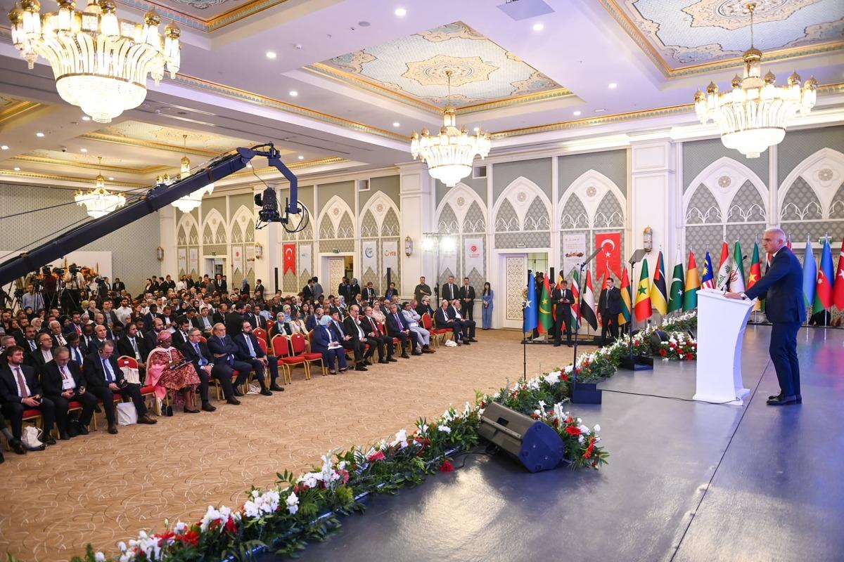 Bakan Ersoy dan Gazze &ccedil;ağrısı: "M&uuml;sl&uuml;man Diasporaların Filistin m&uuml;cadelesini d&uuml;nyaya anlatmada kritik rol&uuml; var" 4