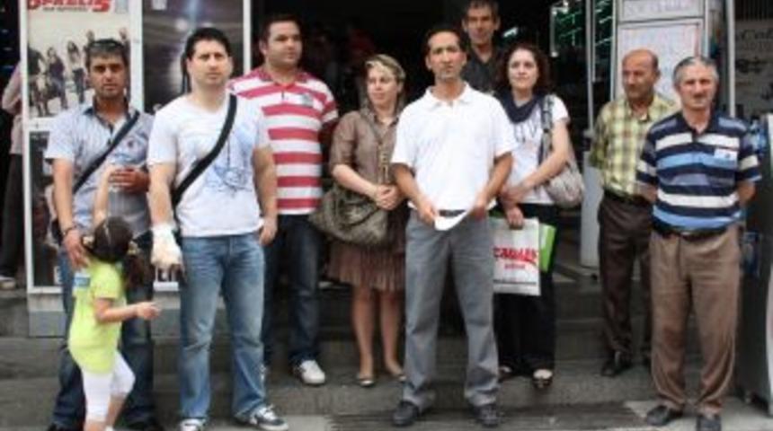 &Ouml;ğretmenlerin maaş isyanı