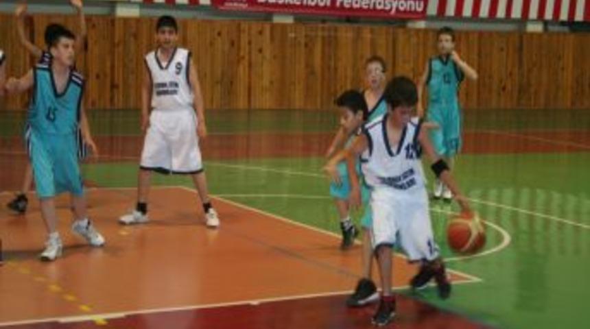 Nevşehir'de Ülker Basketbol Minikler Şenliği başladı
