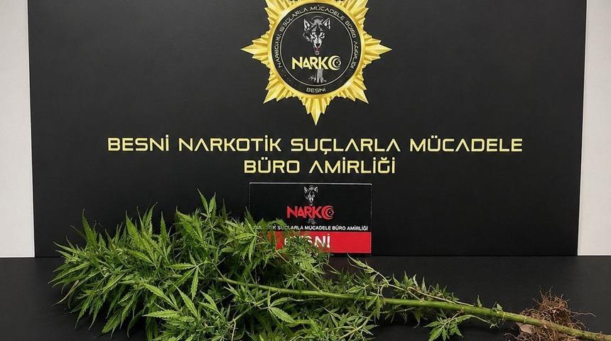 Adıyaman&rsquo;da aranan 53 kişi yakalandı, 11 ş&uuml;pheli tutuklandı