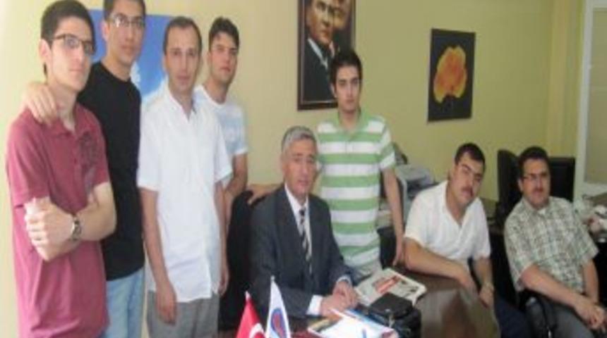 Iraklı &ouml;ğrenciler protokol ziyaretlerinde bulundu