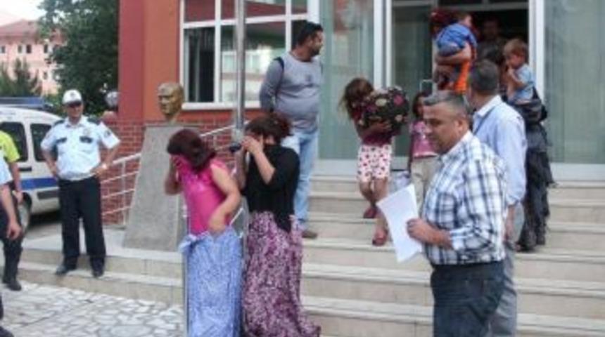 Haymatlos kadınlar tırnak&ccedil;ılık  yaptı