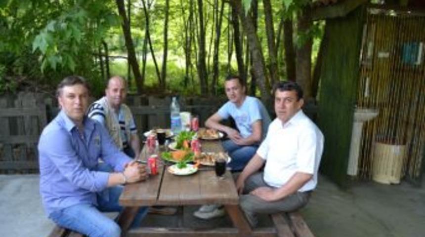 &Ccedil;alışkan'da doğal ortamda pide keyfi başka