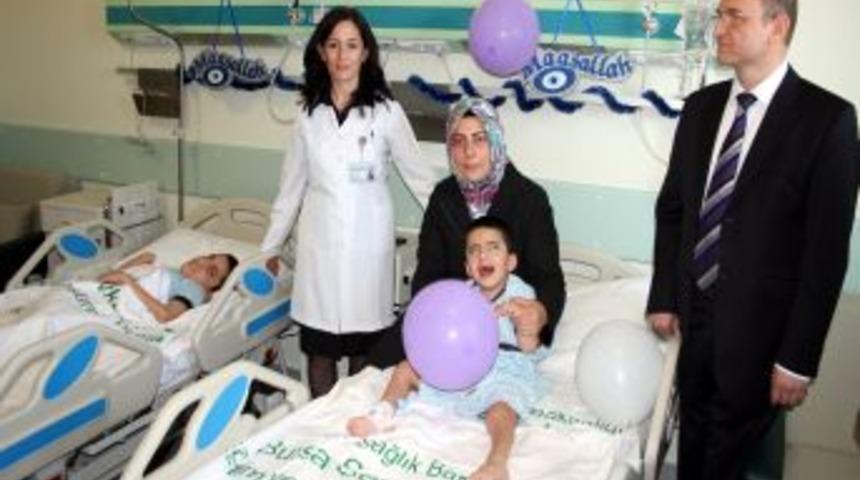 Evde Sağlık Hizmeti genişledi, engelli üç genç sünnet ettirildi