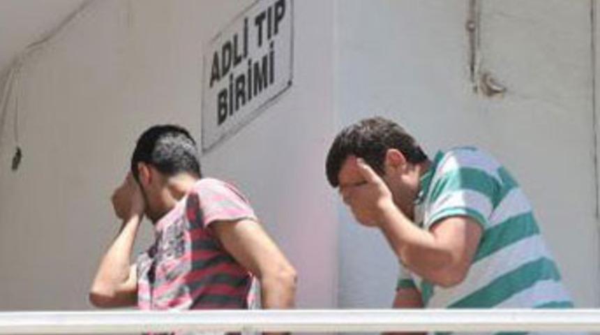 Votka i&ccedil;irip tecav&uuml;z ettiler