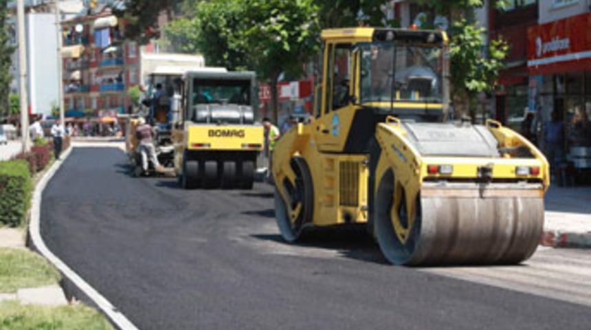 3 milyon TL'lik asfalt &ccedil;alışması
