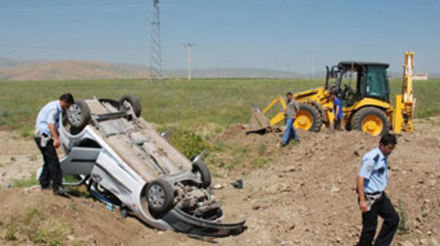 Savcı ve hakim eşi kazada yaralandı