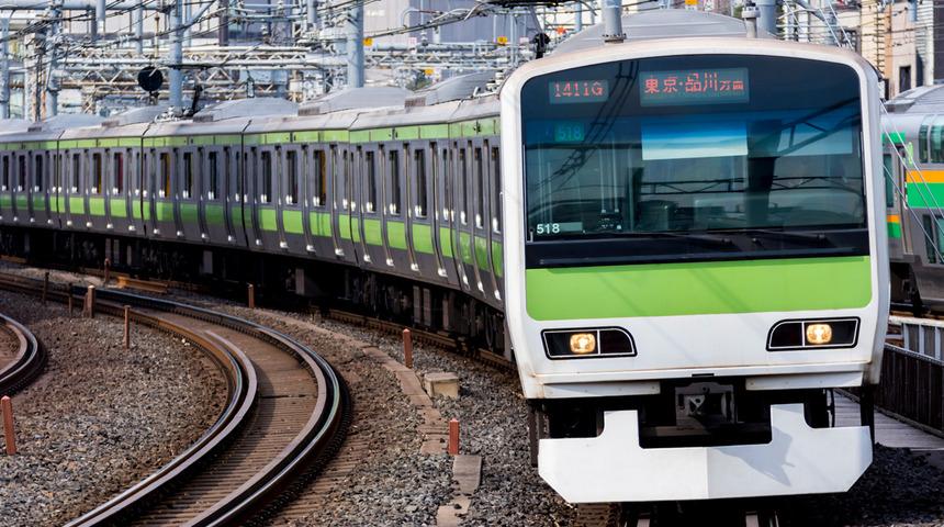 Japonya'da şiddetli yağış tren seferlerini aksattı