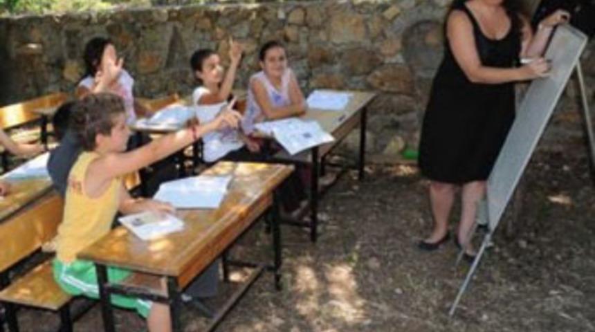 Gönüllü öğretmene suç duyurusu