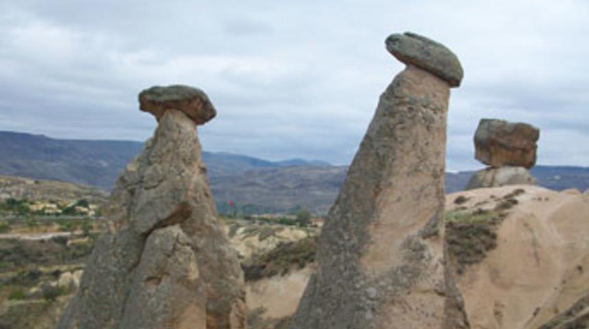 Peribacalarında çökme tehlikesi