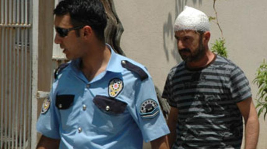 Karı- kocanın tavalı bı&ccedil;aklı kavgası